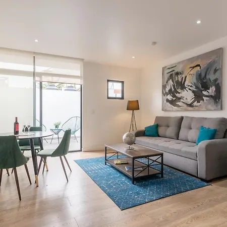 City Gem Wifi, Laundry, Parking, Ideal Location
