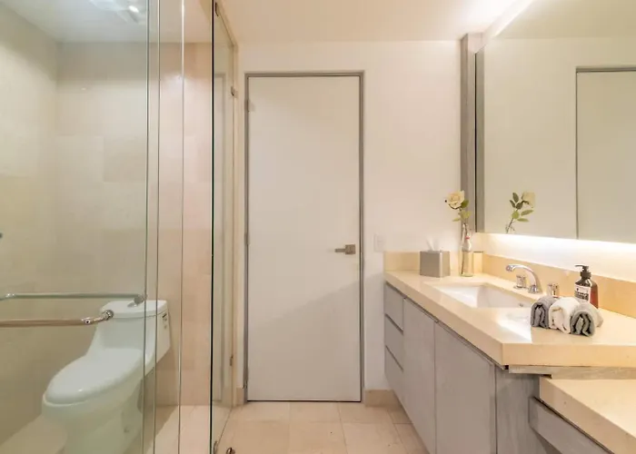 Gem Wifi, Laundry, Parking, Ideal Location *