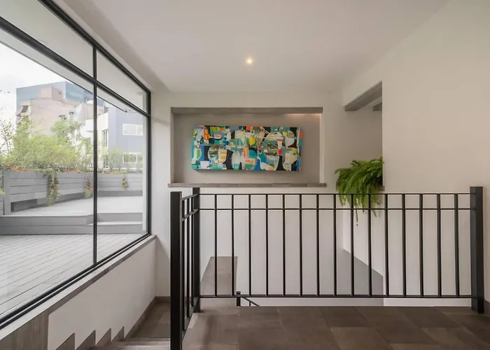 Apartment Gem Wifi, Laundry, Parking, Ideal Location