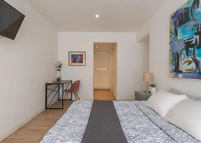 Gem Wifi, Laundry, Parking, Ideal Location