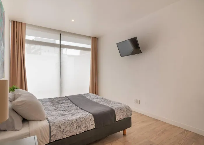 Gem Wifi, Laundry, Parking, Ideal Location *