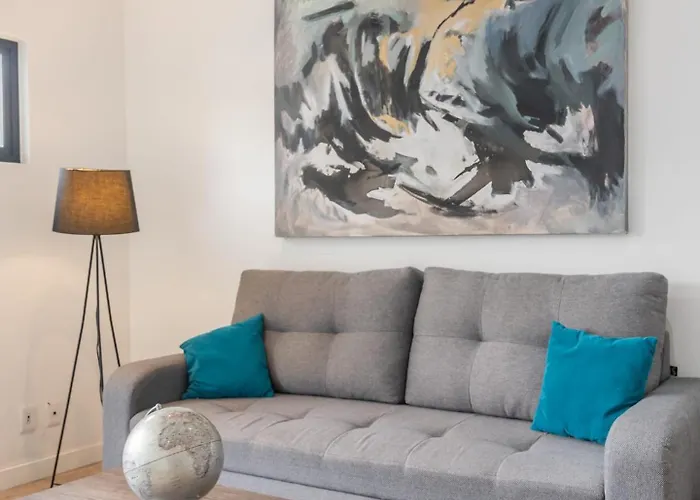 Apartment Gem Wifi, Laundry, Parking, Ideal Location *